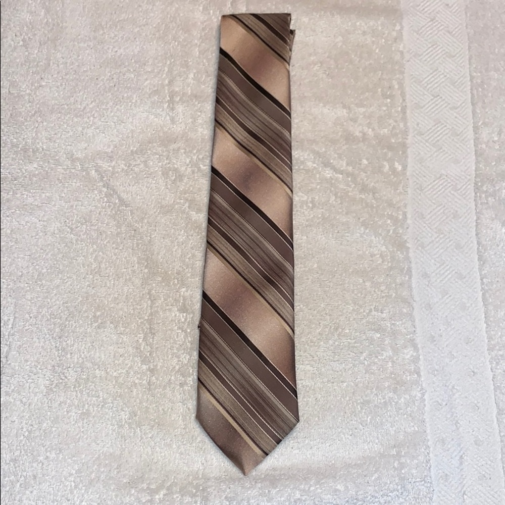 Remington Brown Tie